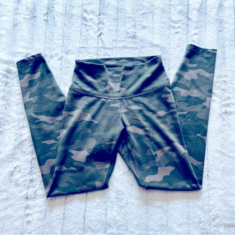 Camo leggings